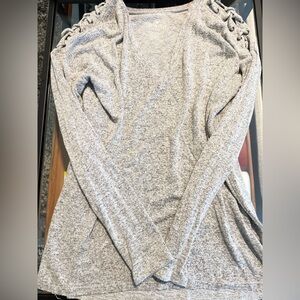 American Eagle Soft Gray Women's Long Sleeve Sweater